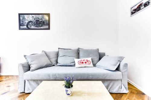 Apartment 1114 on Dietla Street