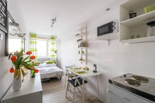 Apartment next to Metro - Near the Old Town