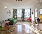 Crystal Suites Chez Helena