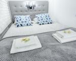 Funky Studio Apartment