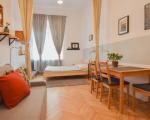Mango Apartment Main Square