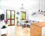 ELUXURIA Green Hill Apartment