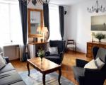 Old Town Elegant Apartment