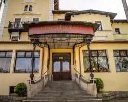HOTEL FENIX ***