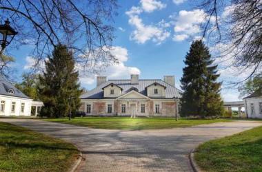 Pałac w Krzelowie
