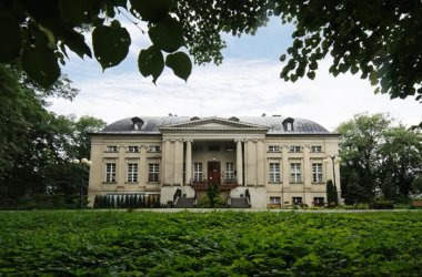 Pałac w Pakosławiu ****