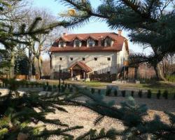 Spichlerz, Restauracja i Pokoje