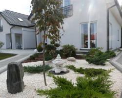 Willa z ogrodem - cichy zakątek